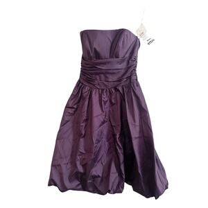 DAVID’S BRIDAL Taffeta Short Bubble Hem Plum Purple Strapless Bridesmaid Dress 6